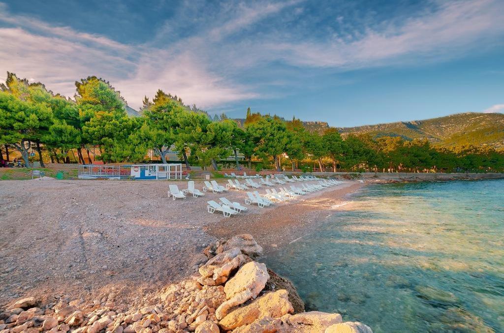Villa Rajski Dvor 2 Бол Екстер'єр фото